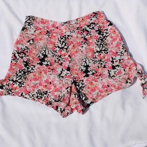 Bethany Mota Size XS Side Ties Short Pink Flowers